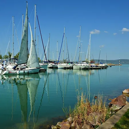 Lellei Vizparti Homokos Strandnal Apartment