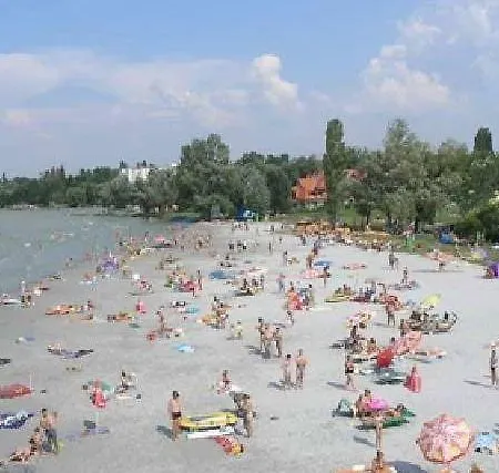 Lellei Vizparti Homokos Strandnal Balatonlelle