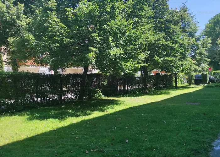 Lellei Vizparti Homokos Strandnal Balatonlelle